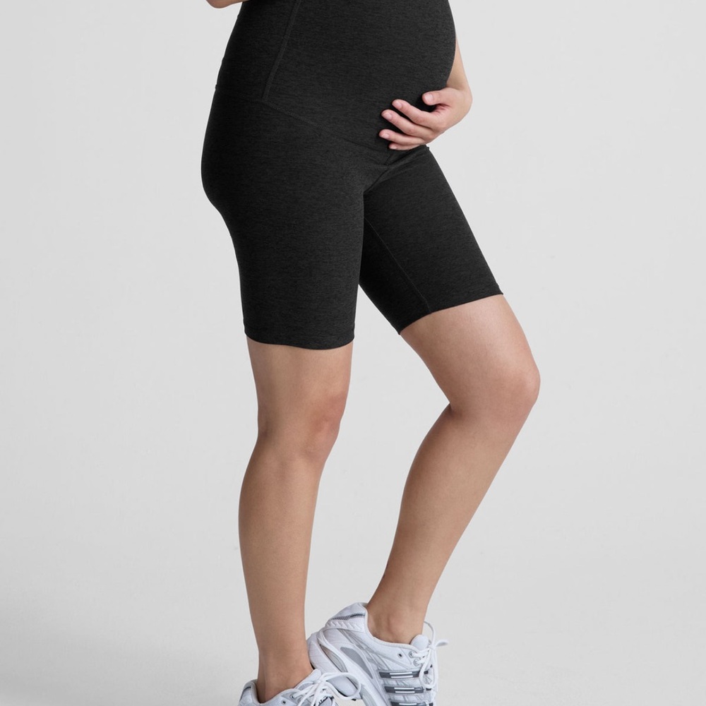 Beyond Yoga spacedye cruiser maternity bike shorts